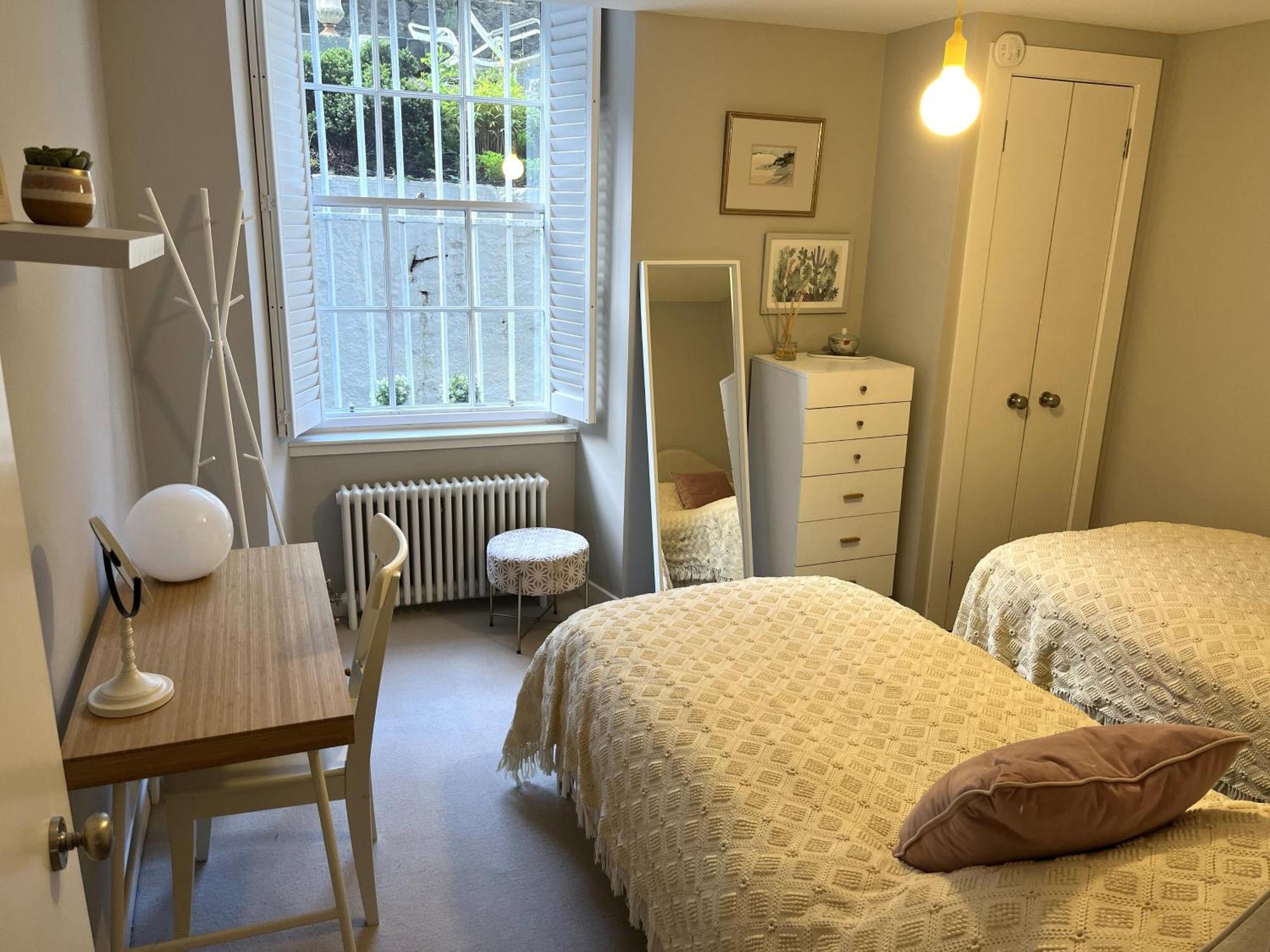Joivy Vibrant Home Near Calton Hill 爱丁堡 外观 照片